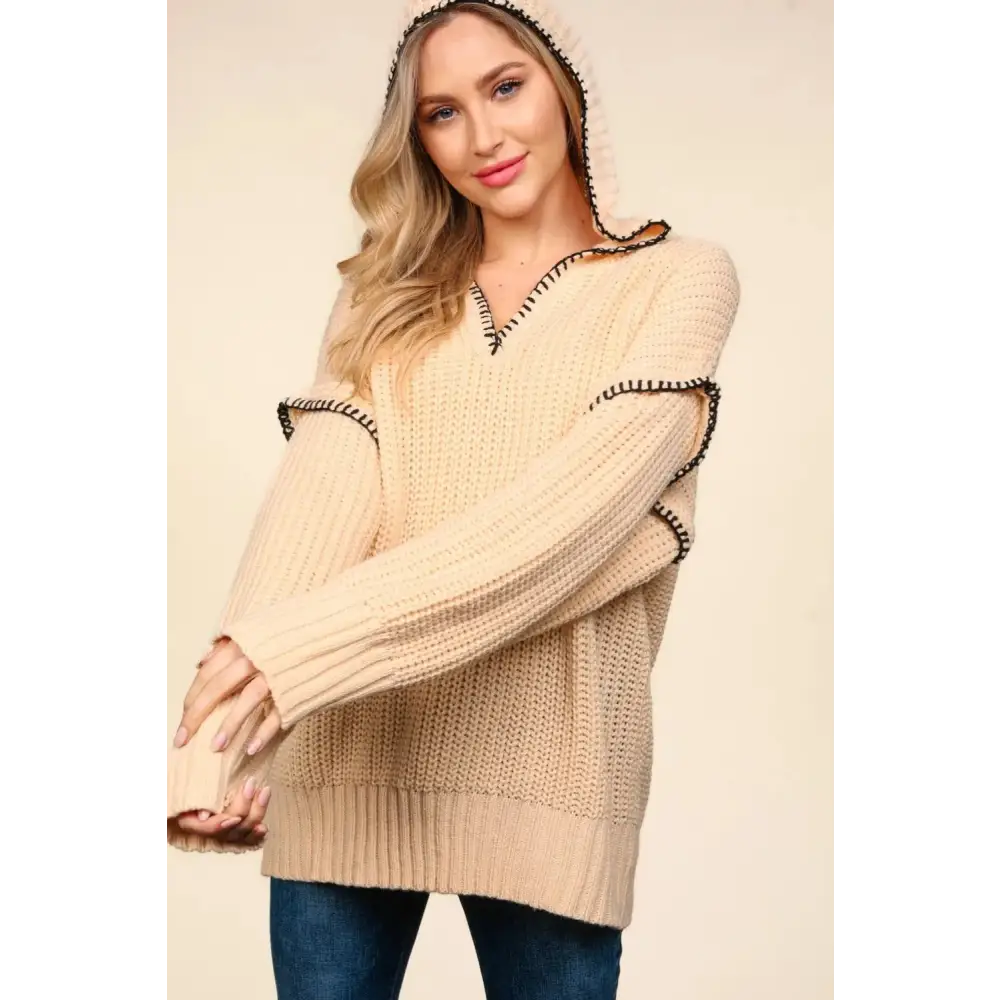 Contrast Stitching Long Sleeve Hooded Sweater.