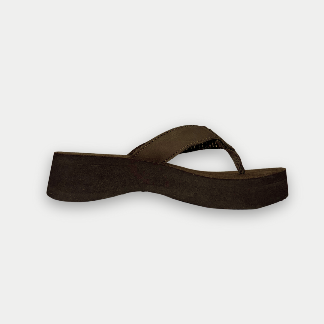 LA GEAR WOMAN'S FLIP FLOP