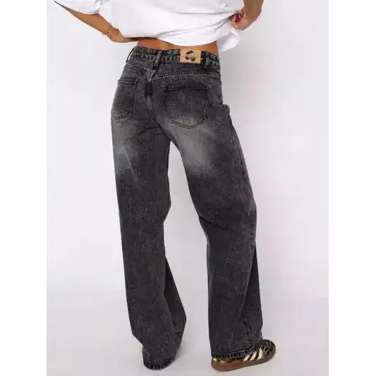 Wide Leg Jeans with Pockets.