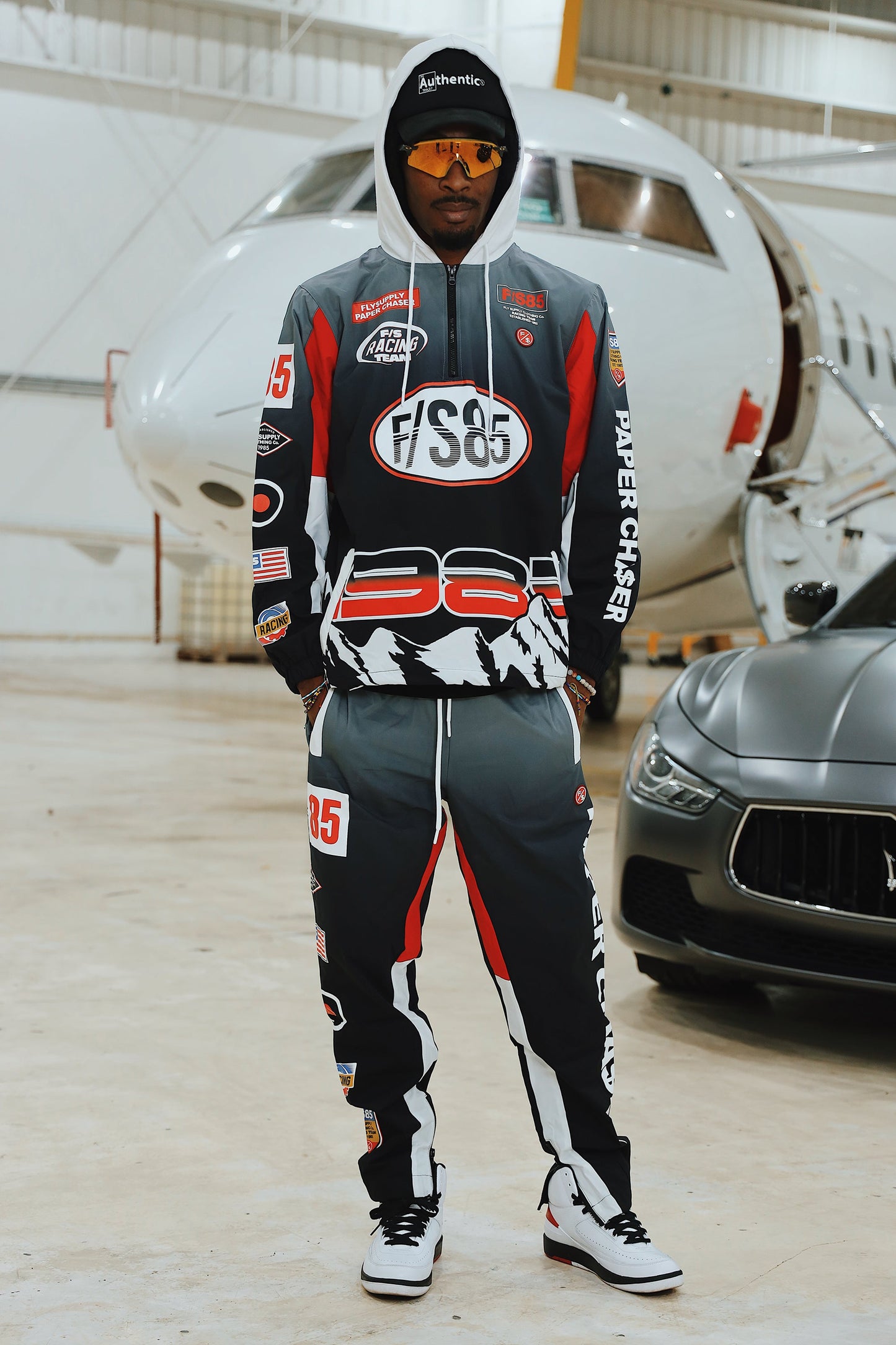 Paperchaser Windbreaker Pullover