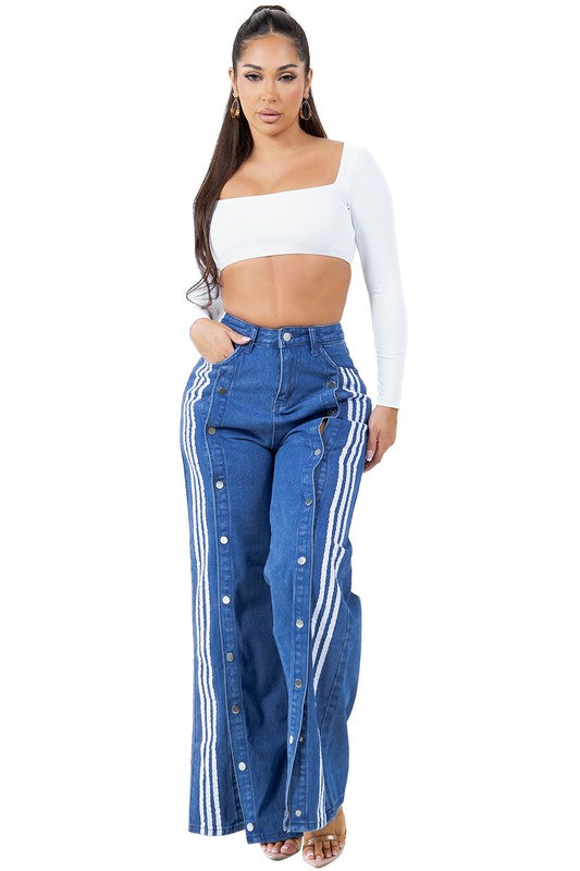 Snap Button Wide Leg Jeans