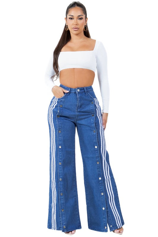 Snap Button Wide Leg Jeans