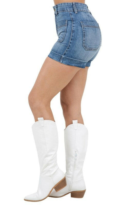Willow Denim Short in Medium Wash.