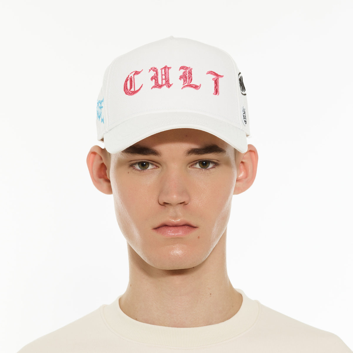 Mesh Back Trucker Hat "Cult Community" | Winter White