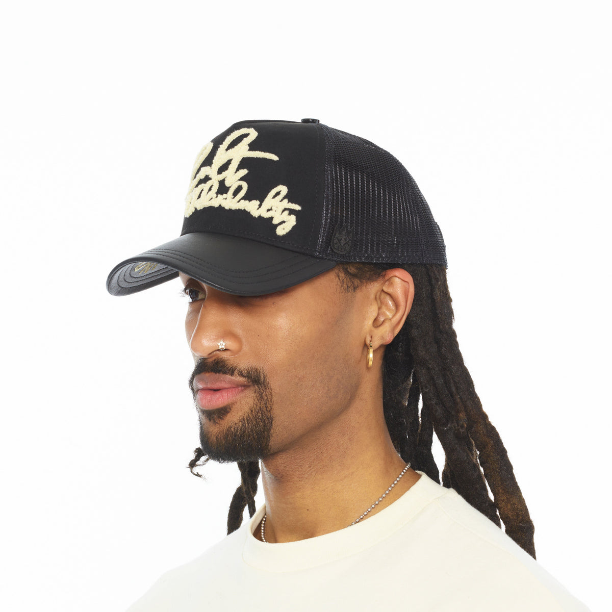 Mesh Back Trucker Hat "Grasshopper Emb Hat" | Black