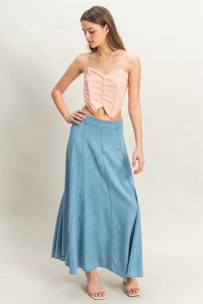 Buttoned Front Strapless Knit Bustier Top.