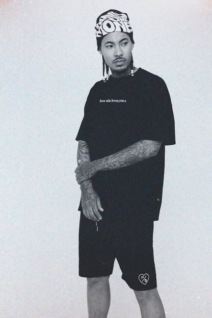 Love Who Loves You Oversize Shirt | Black