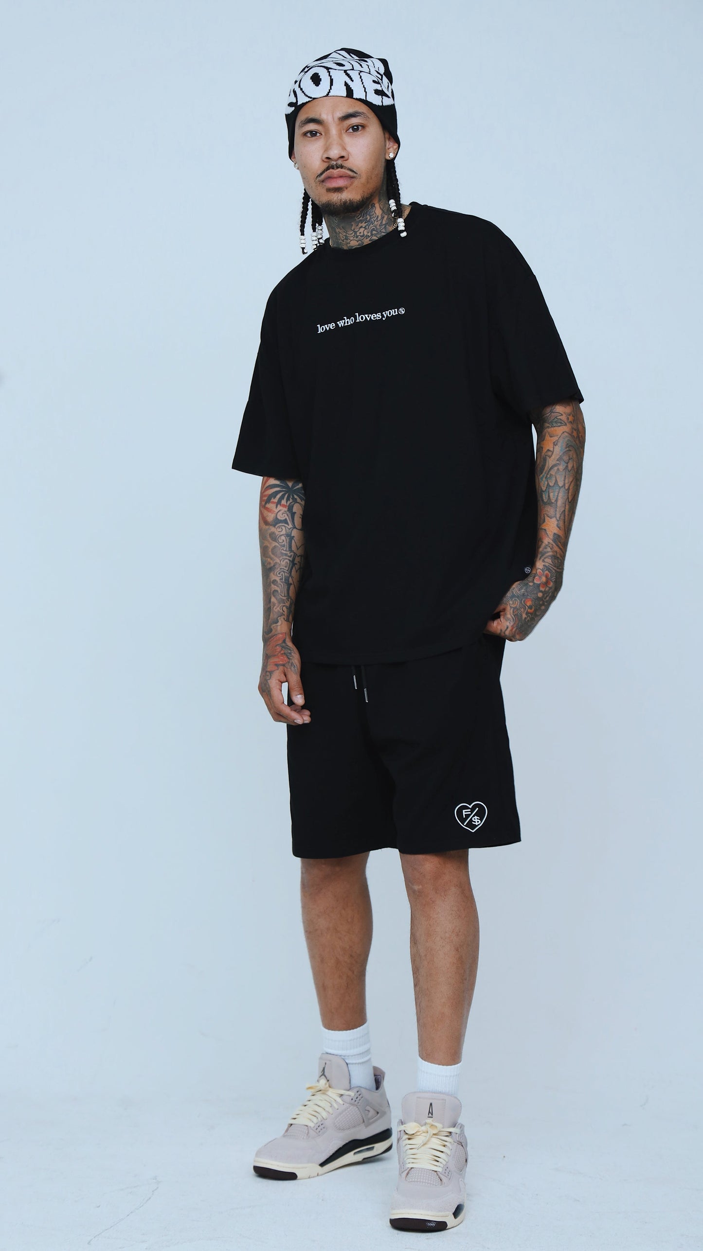 Love Who Loves You Oversize Shirt | Black