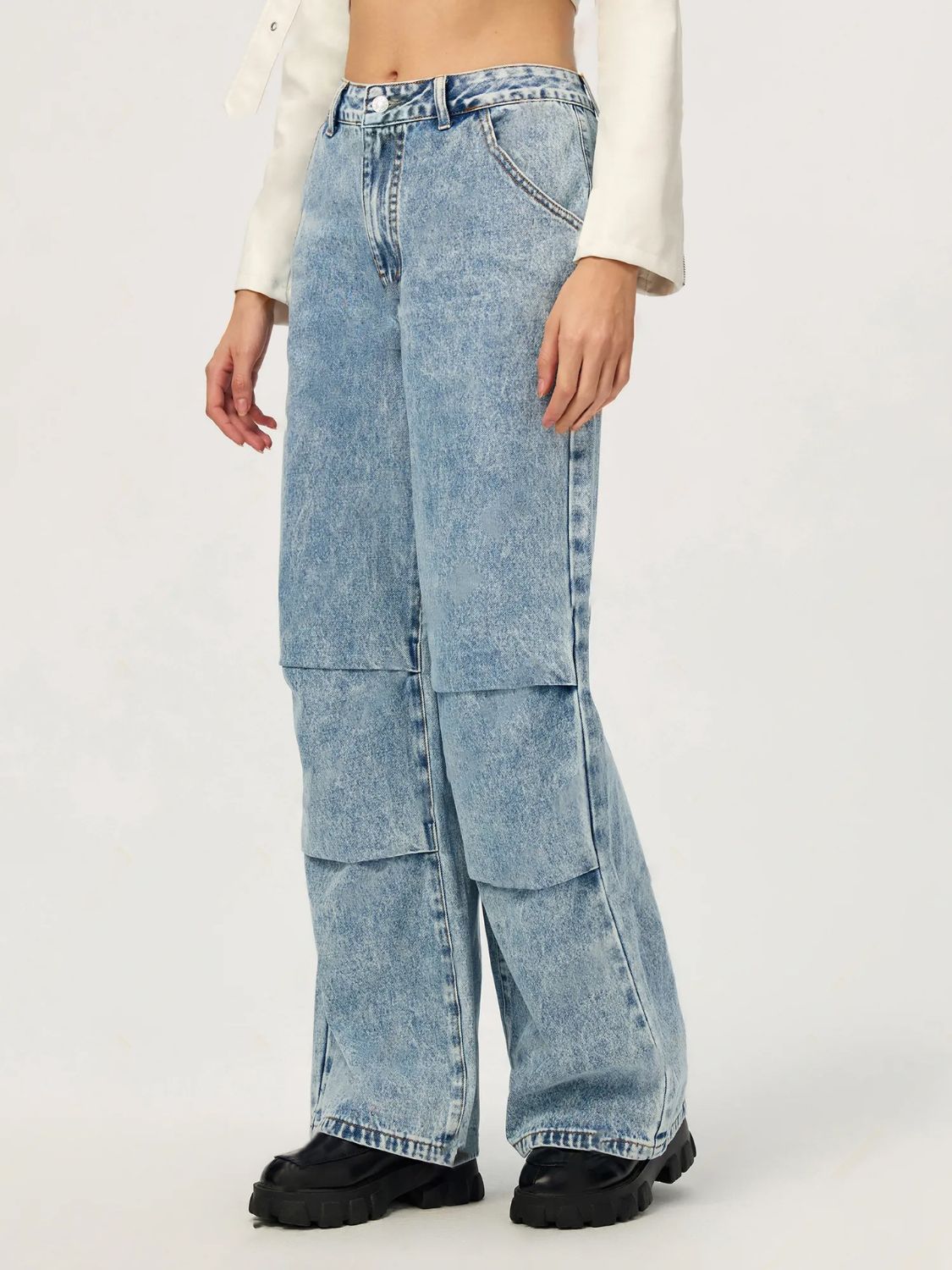 Wide Leg Jeans with Pockets