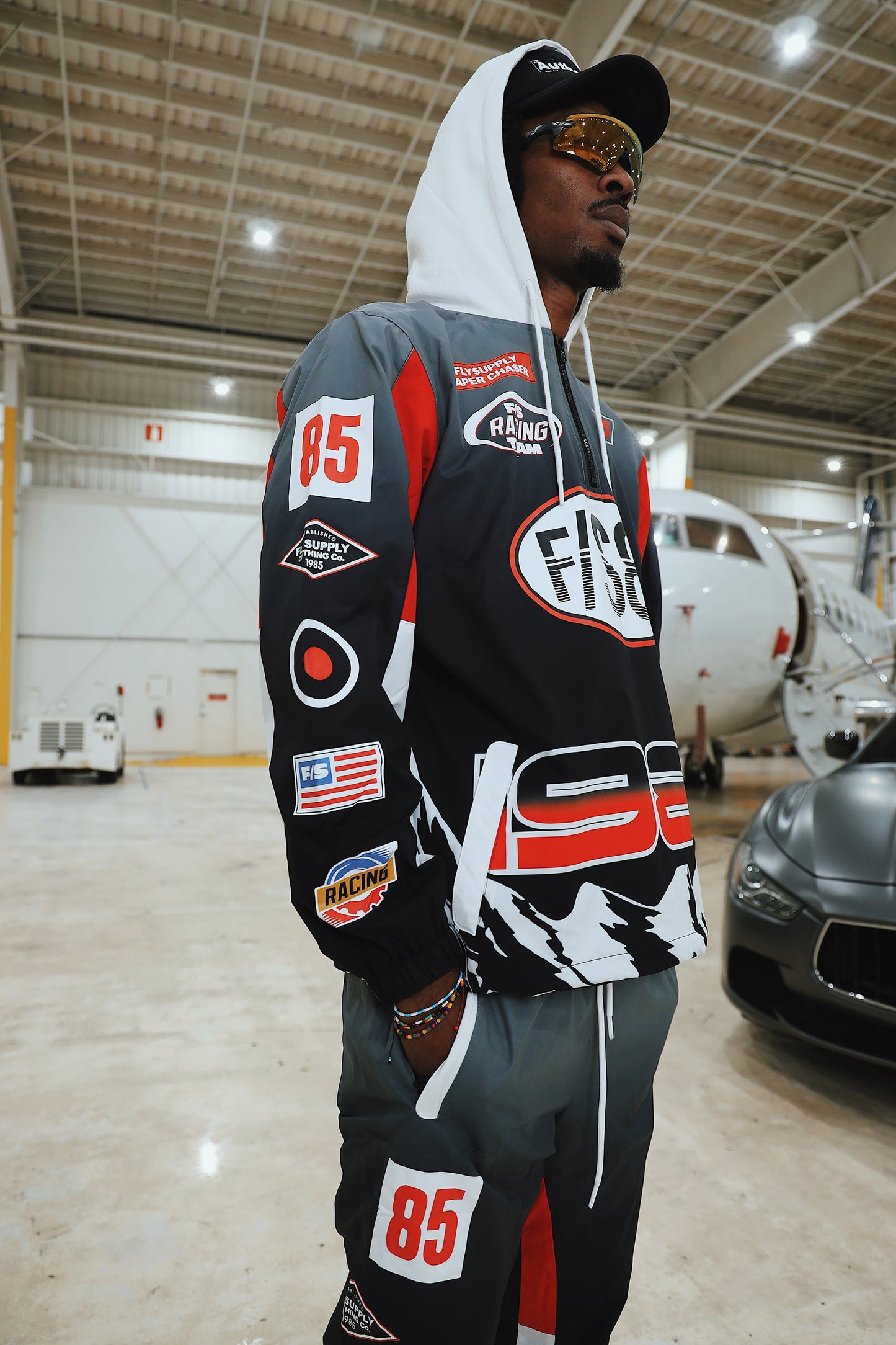 Paperchaser Windbreaker Pullover
