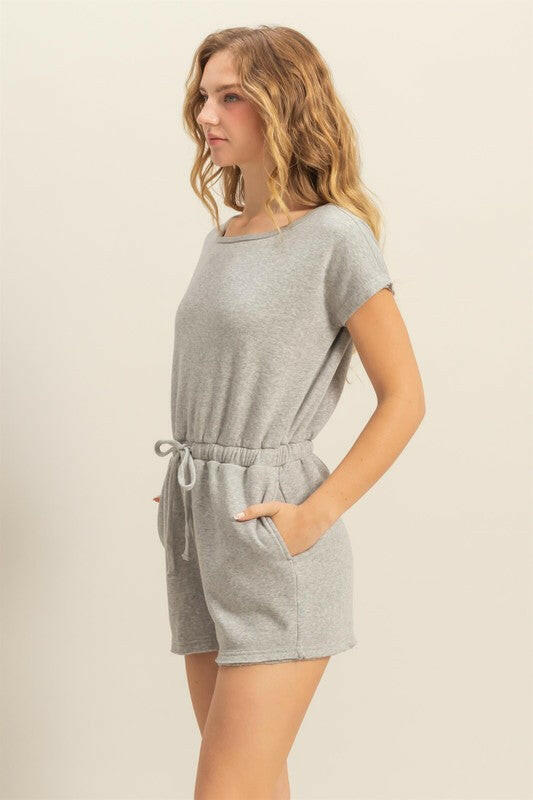 Round Neck Short Sleeve Drawstring Waist Romper.