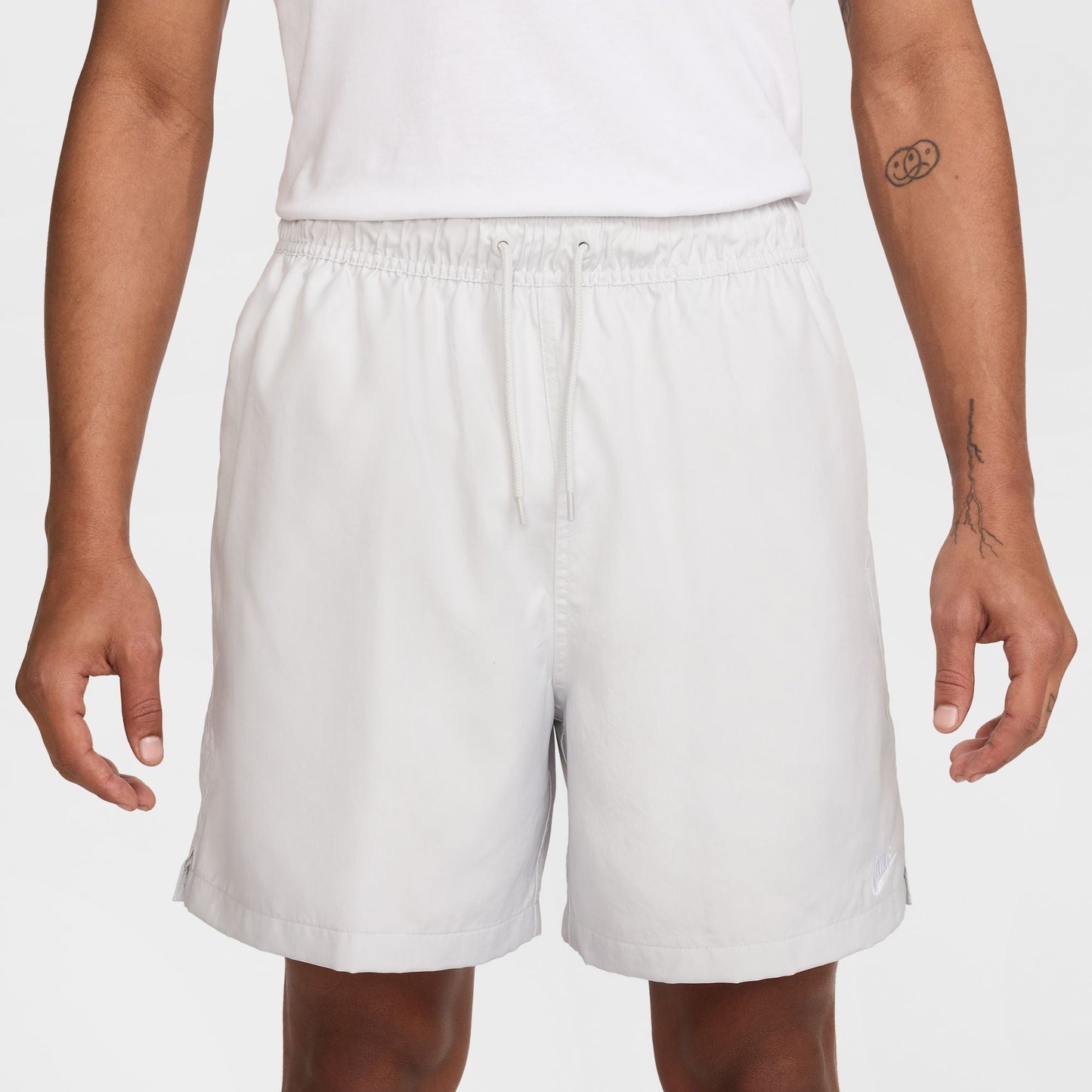 Mens Club Woven Shorts | Photon Dust/White