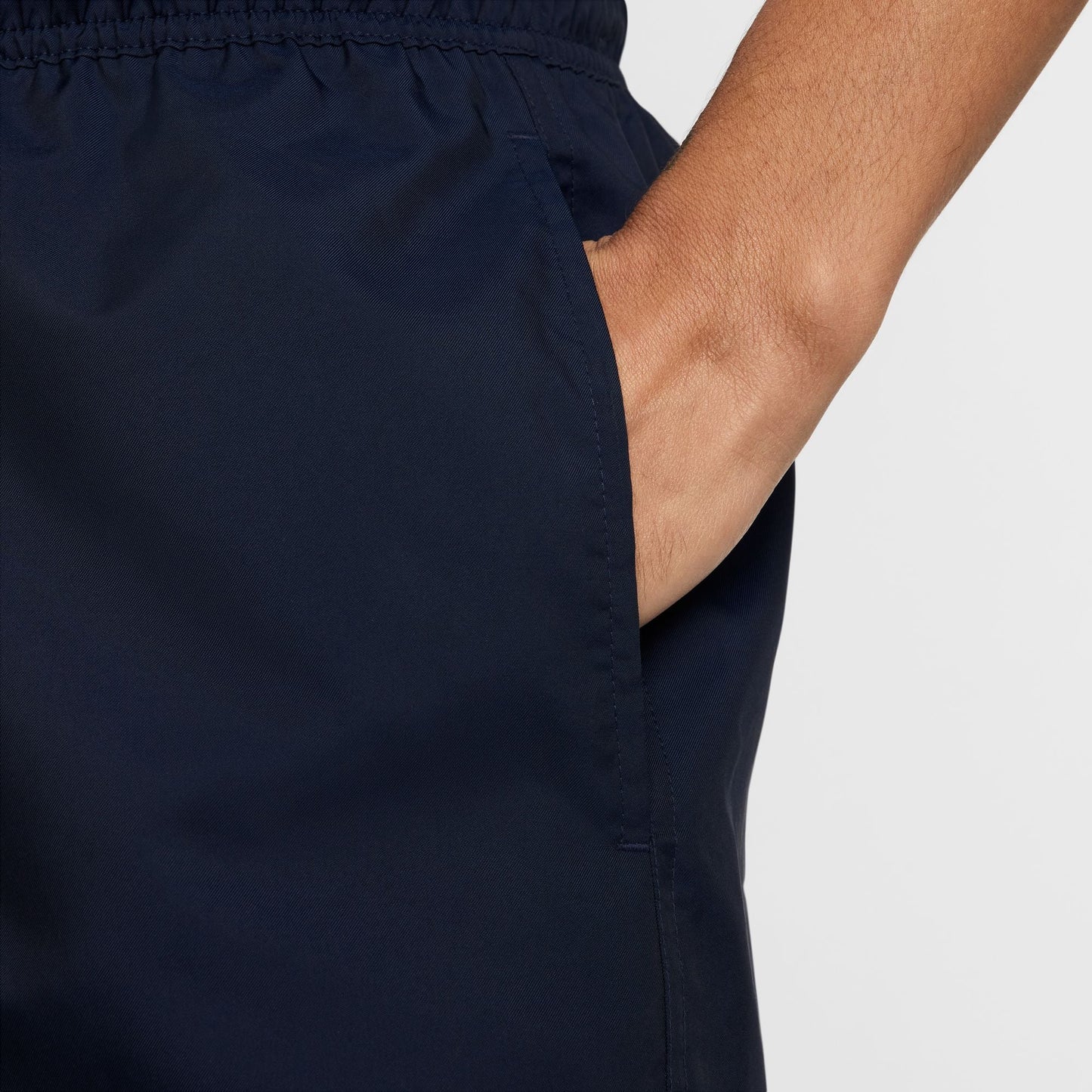 Mens Club Woven Shorts | Obsidian/White