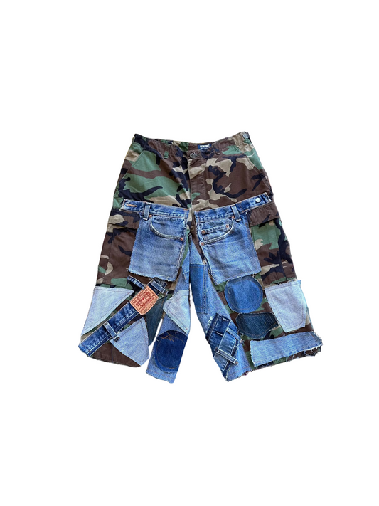 3/4s Camo Denim Detail Short