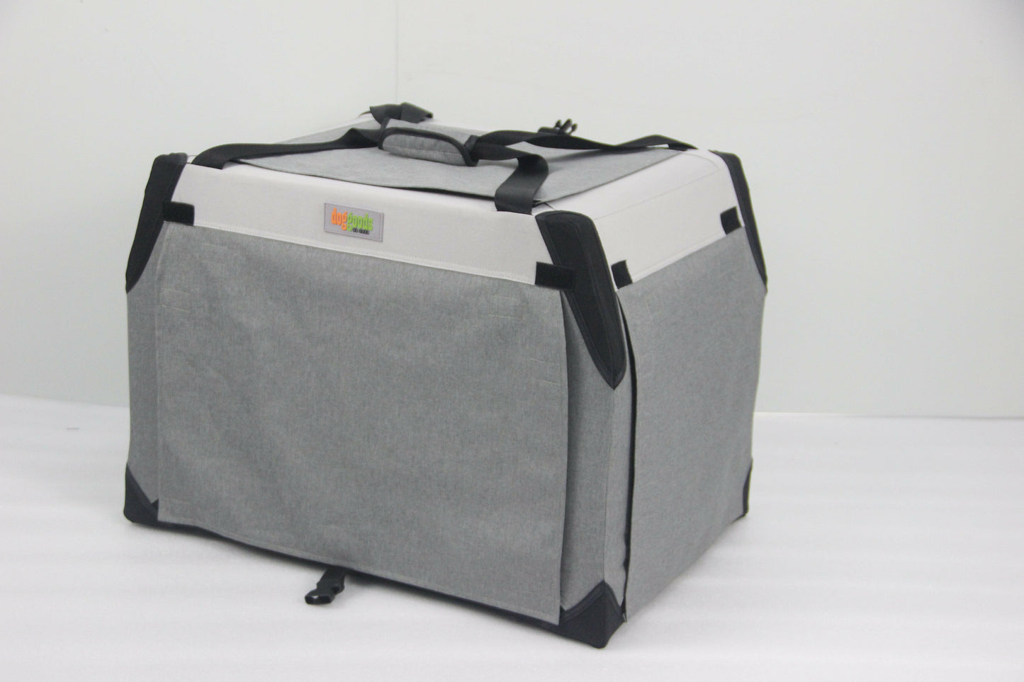 The Foldable Travel Dog Crate
