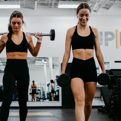 Flex & Flow V-Waist Short | 4"