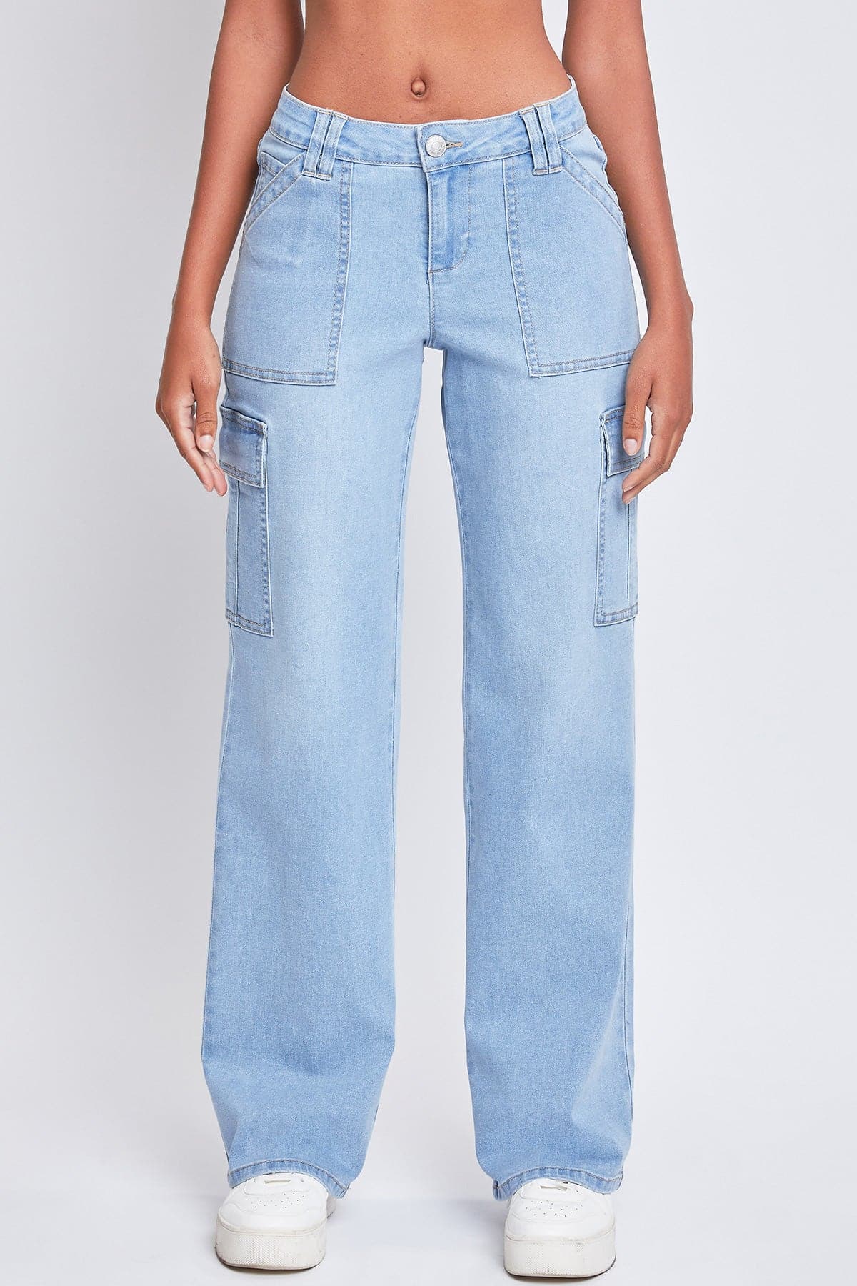 Low Rise Relaxed Cargo Jeans