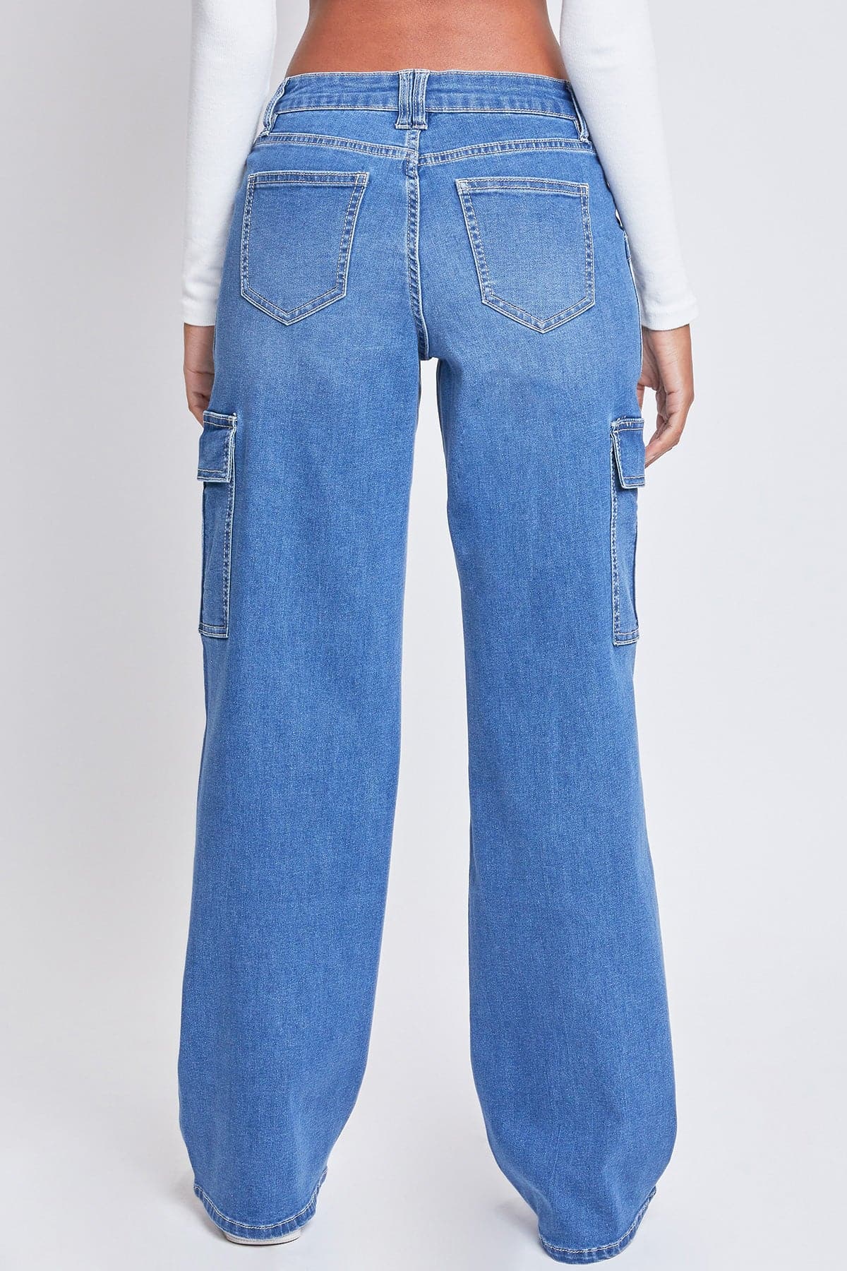 Low Rise Relaxed Cargo Jeans
