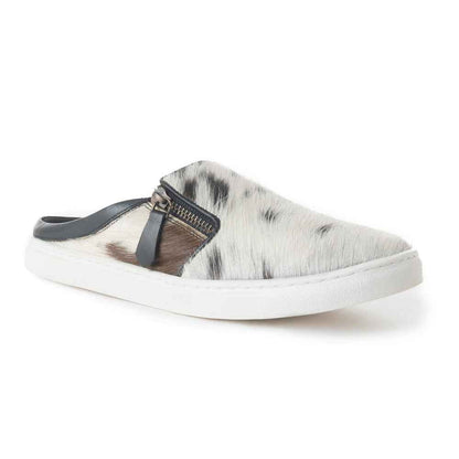 Arctic sneaker