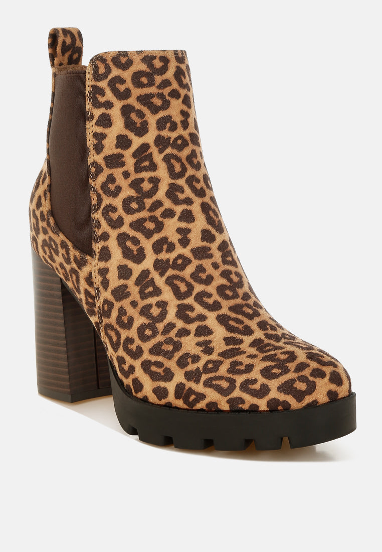 Sonia Block Heeled Chelsea Boots