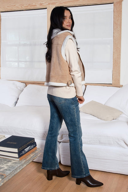3-Button Bootcut Jeans