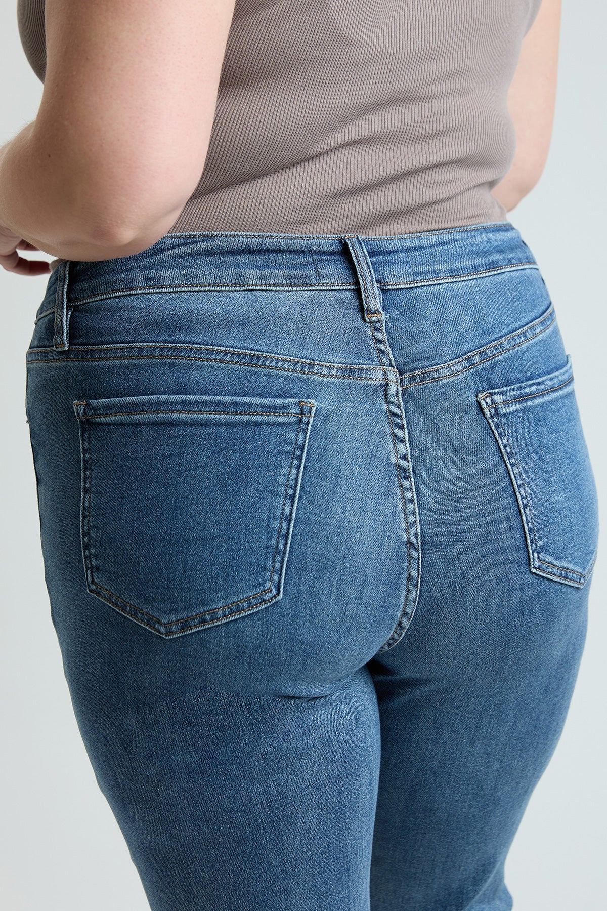 Premium Stretch Cuff Essential Capri