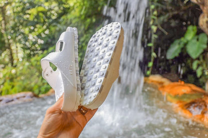 Horizon Check Sandals