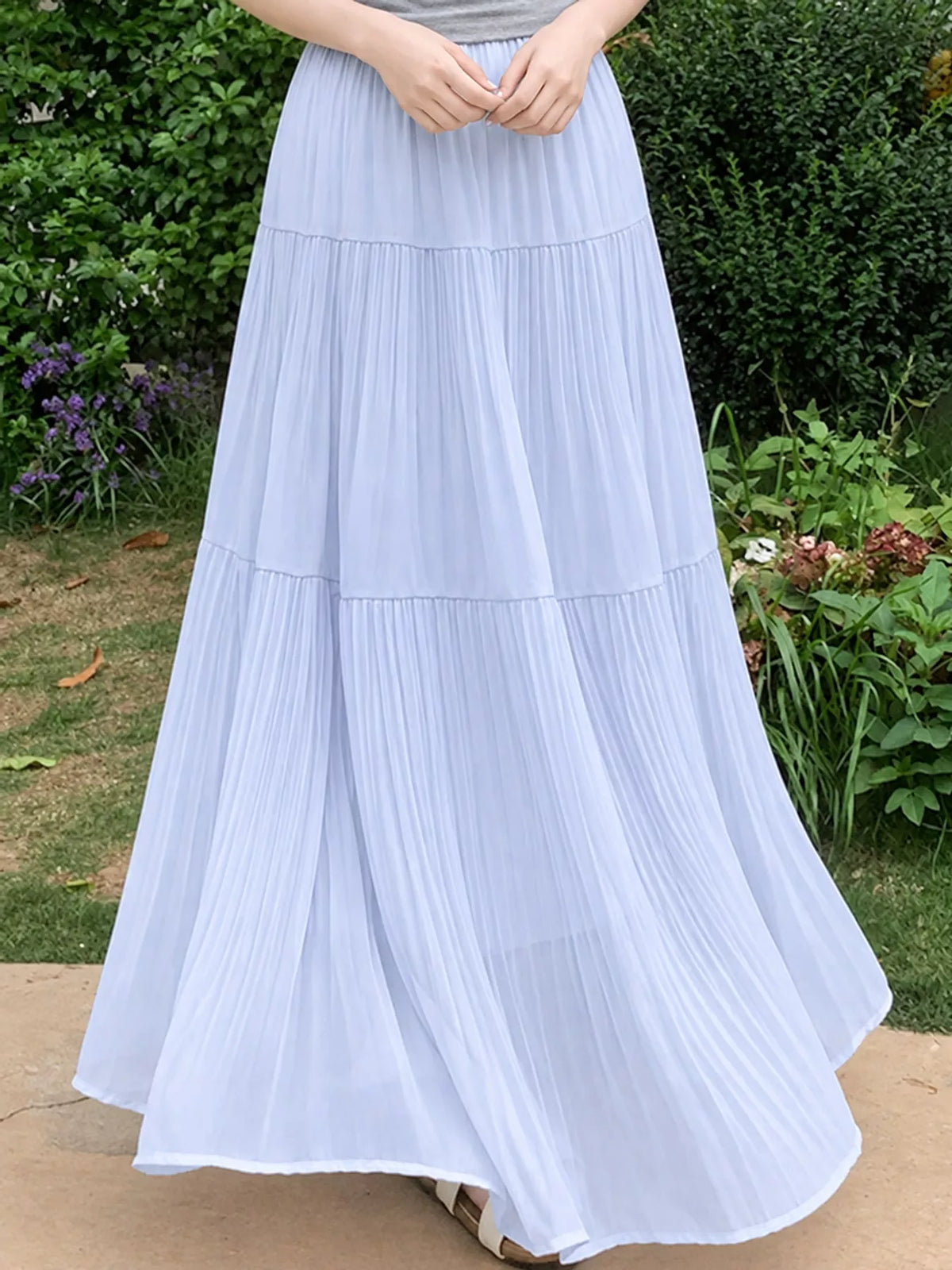 High-waisted tiered pleated maxi skirt
