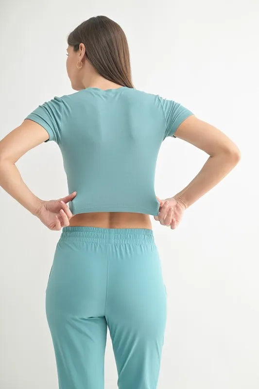 Essential Micro-ribbed Cropped Athleisure Tee.