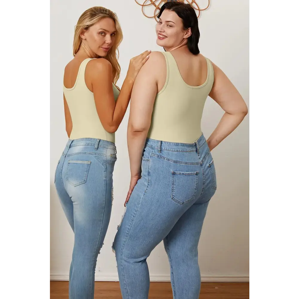 Basic Bae Full Size Square Neck Sleeveless Bodysuit - KRIFFA 