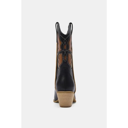 Butterfly Cut Detail Point Toe Boots.