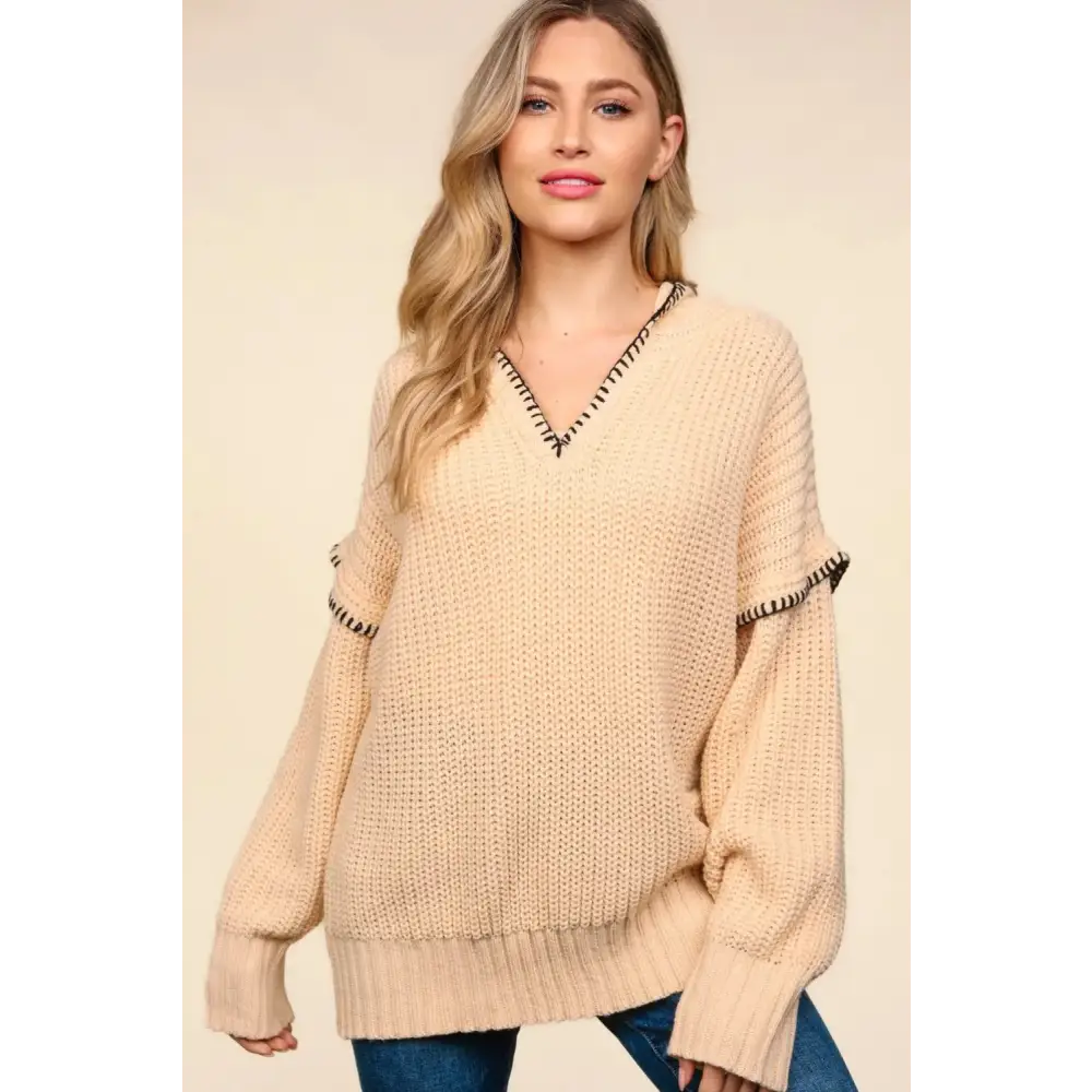 Contrast Stitching Long Sleeve Hooded Sweater.