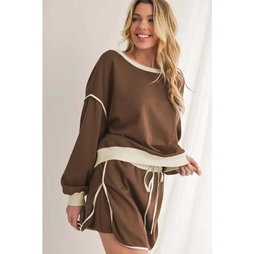 Contrast Trim Loose Pullover and Lace-up Waist Skort Set.