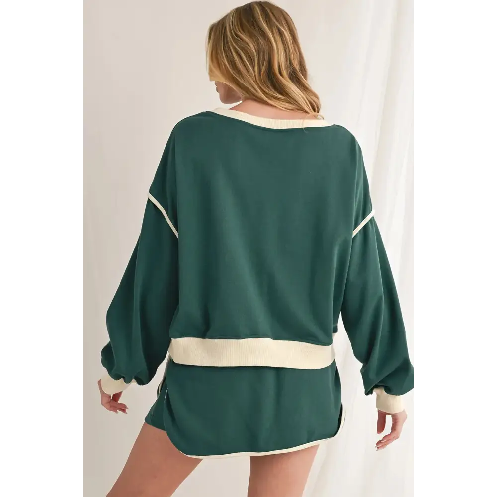Contrast Trim Loose Pullover and Lace-up Waist Skort Set.