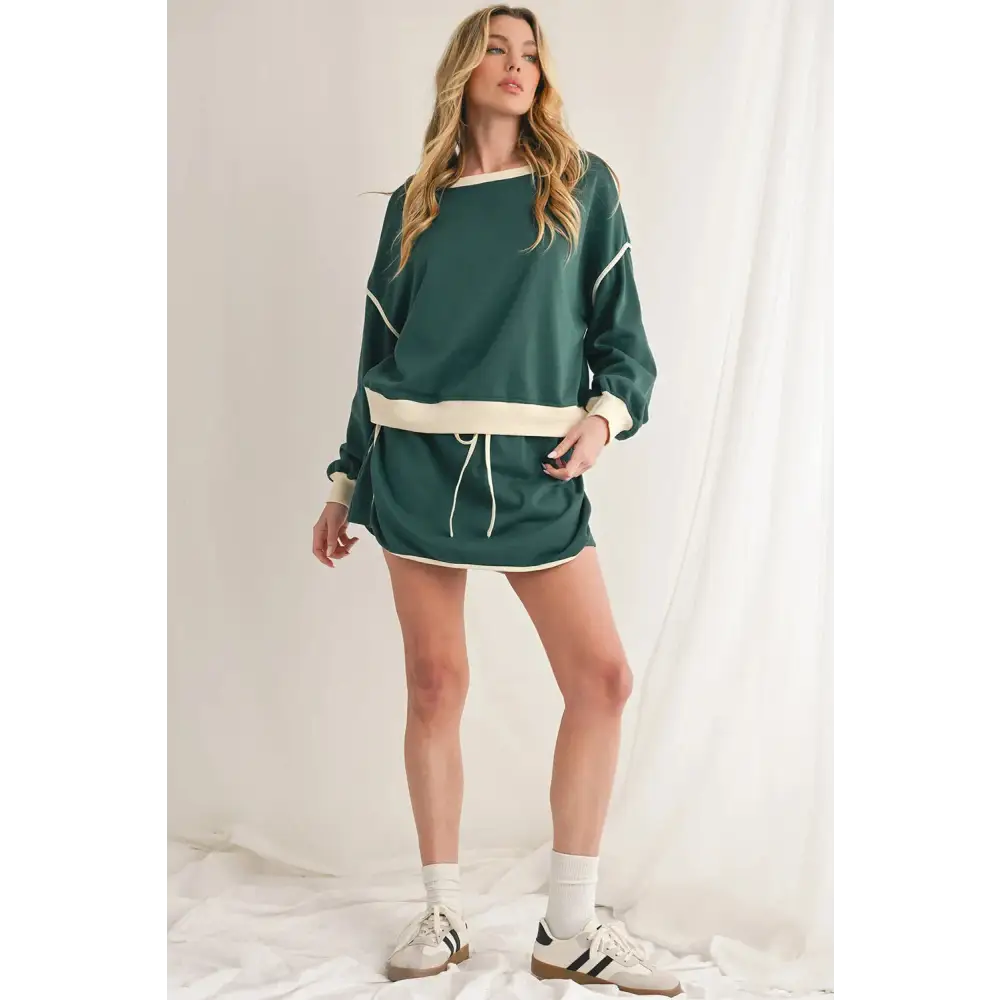 Contrast Trim Loose Pullover and Lace-up Waist Skort Set.