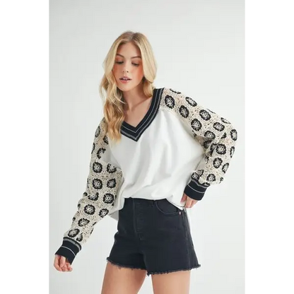 Crochet Contrast Stitching V Neck Top.