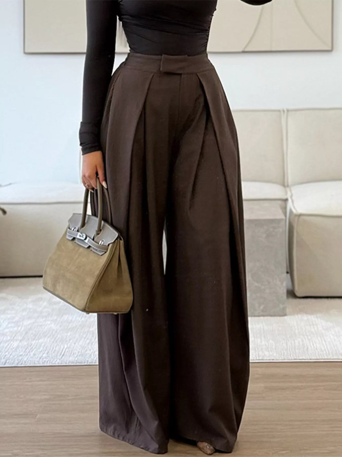 High-waisted pleated wide-leg pants