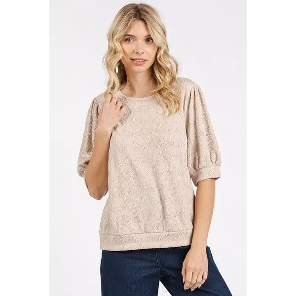 Fan Shell Texture Short Puff Sleeve Knit Top.