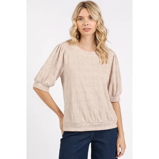 Fan Shell Texture Short Puff Sleeve Knit Top.