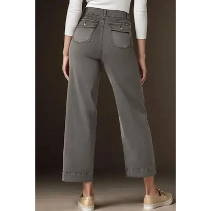 High Waist Jeans with Pockets.