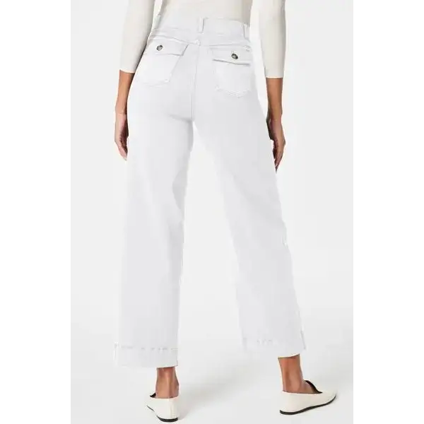 High Waist Jeans with Pockets.