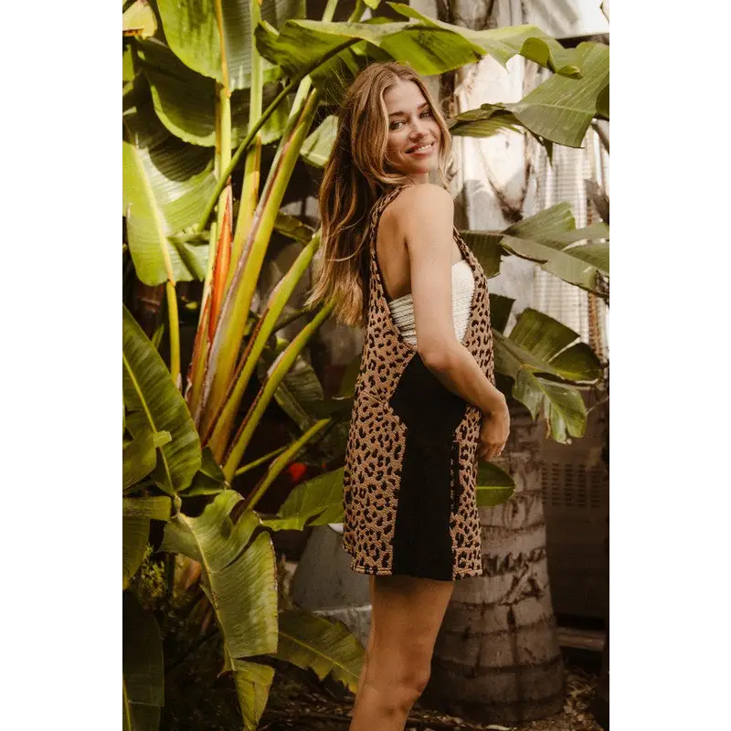 Leopard Sleeveless Overalls with Pockets.