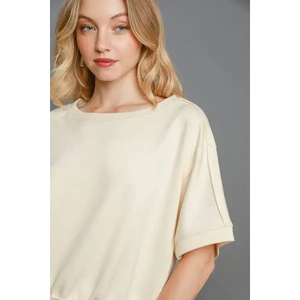 Lightweight Cropped Sweatshirt.