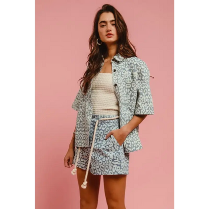 Rope Belt Leopard Shorts.