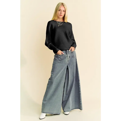 Round Neck Batwing Sleeve Sweater.