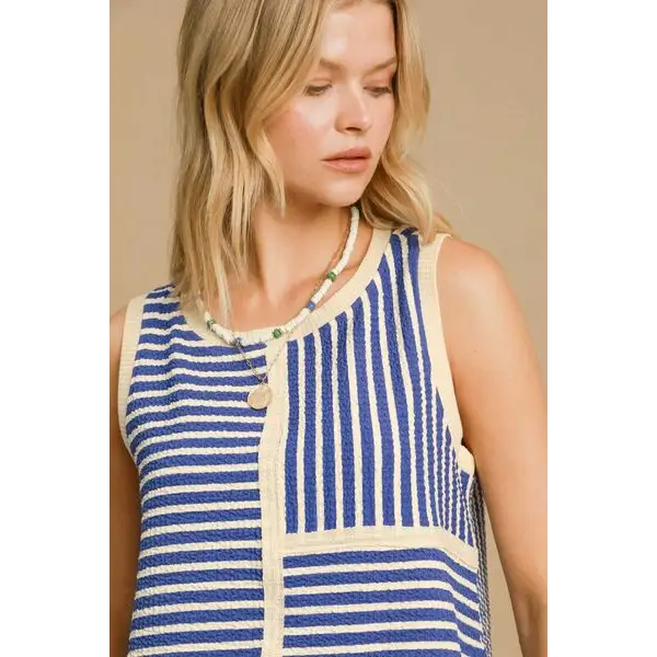 Round Neck Texture Striped Tank.