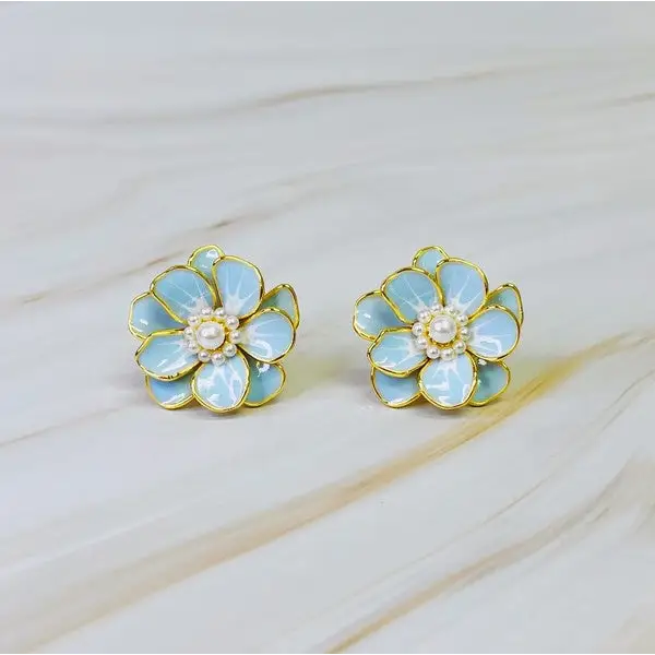 Scarlett Art Of Flower Earrings.