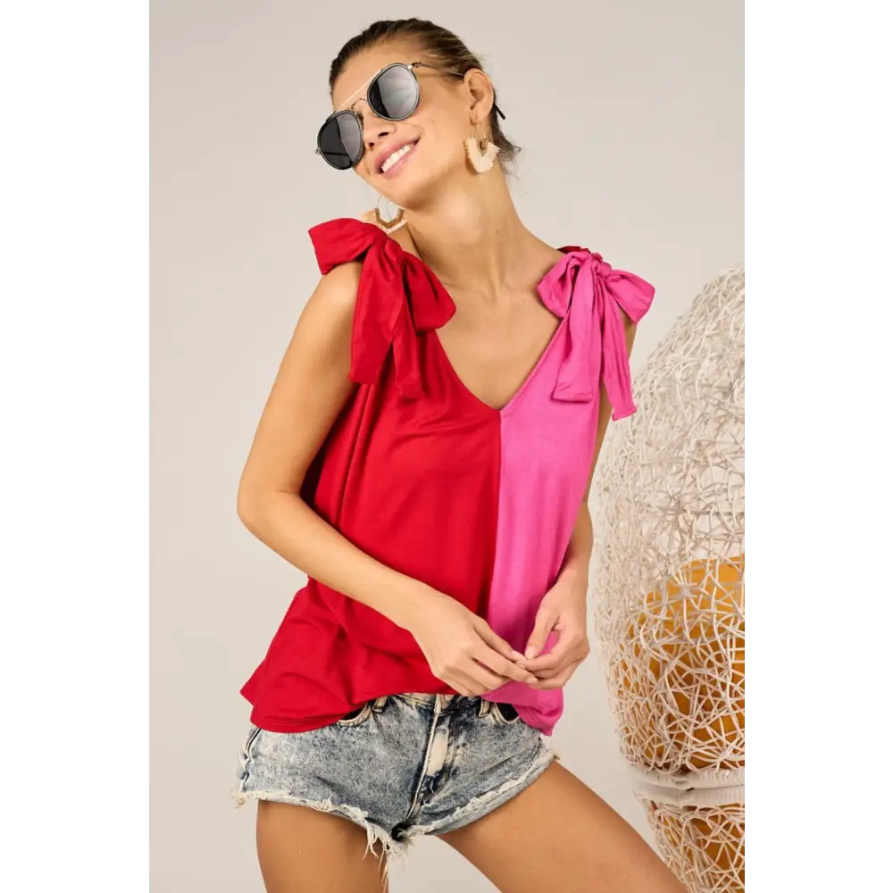 Shoulder Ribbon Tied Contrast Tank.
