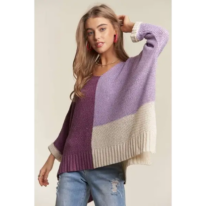 Side Slit Color Block Long Sleeve Sweater.