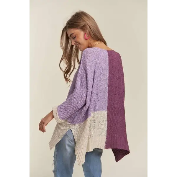 Side Slit Color Block Long Sleeve Sweater.
